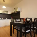 Sag 12th Floor Koloseo View Free Parking Apartmán